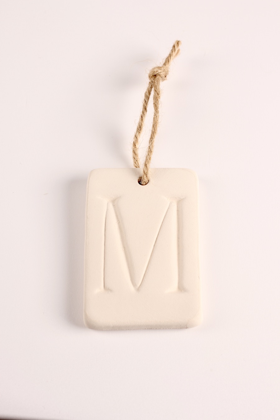 lettera in gesso profumata lorenzo dante ferro design Morris Marigo