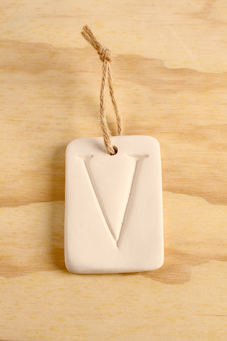 lettera in gesso profumata lorenzo dante ferro design Morris Marigo